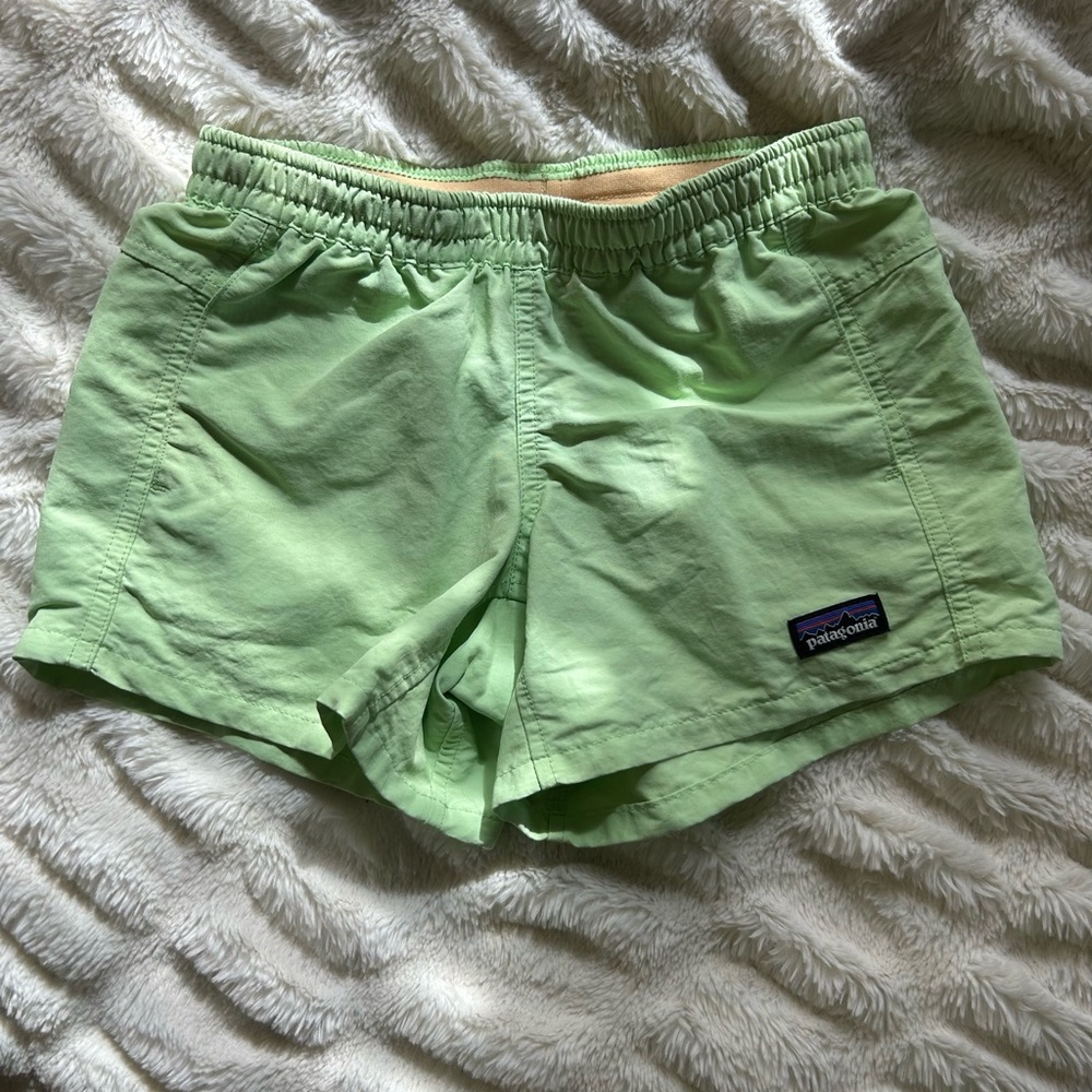 Patagonia girls baggies, small 7-8